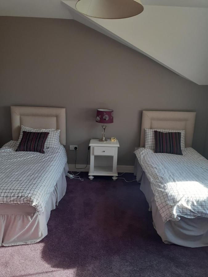 Single Or Twin Room In Lovely Country Residence Nobber Extérieur photo