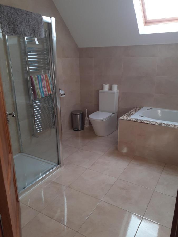 Single Or Twin Room In Lovely Country Residence Nobber Extérieur photo