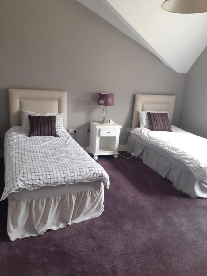 Single Or Twin Room In Lovely Country Residence Nobber Extérieur photo